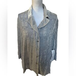 Diane Gilman Blouse Women’s Size 1X Gray Velvet/velour 3/4 Sleeve Button Down